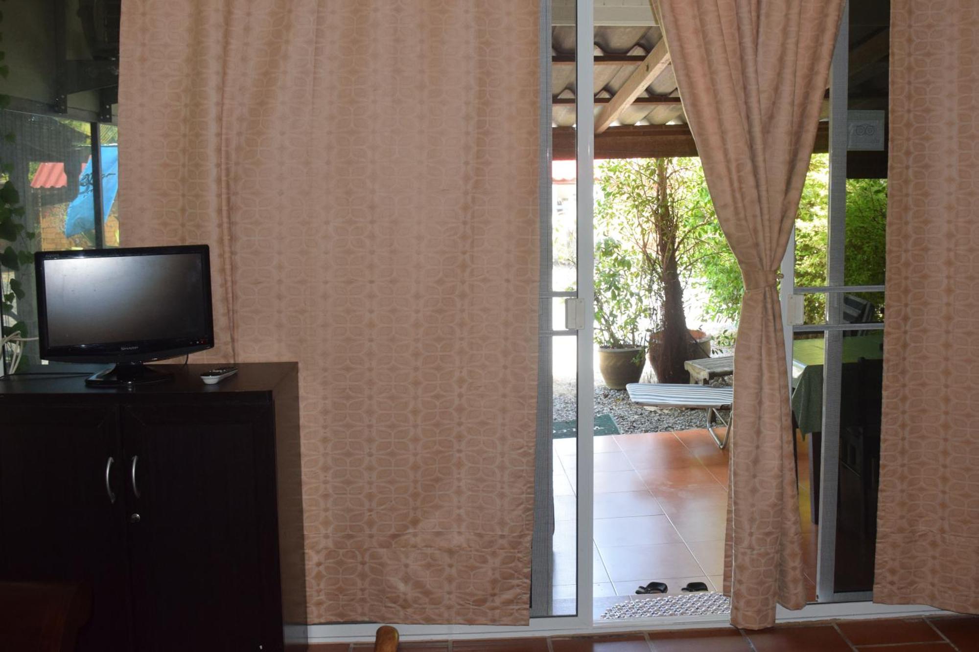Sanuk Bungalows Rawai Quarto foto