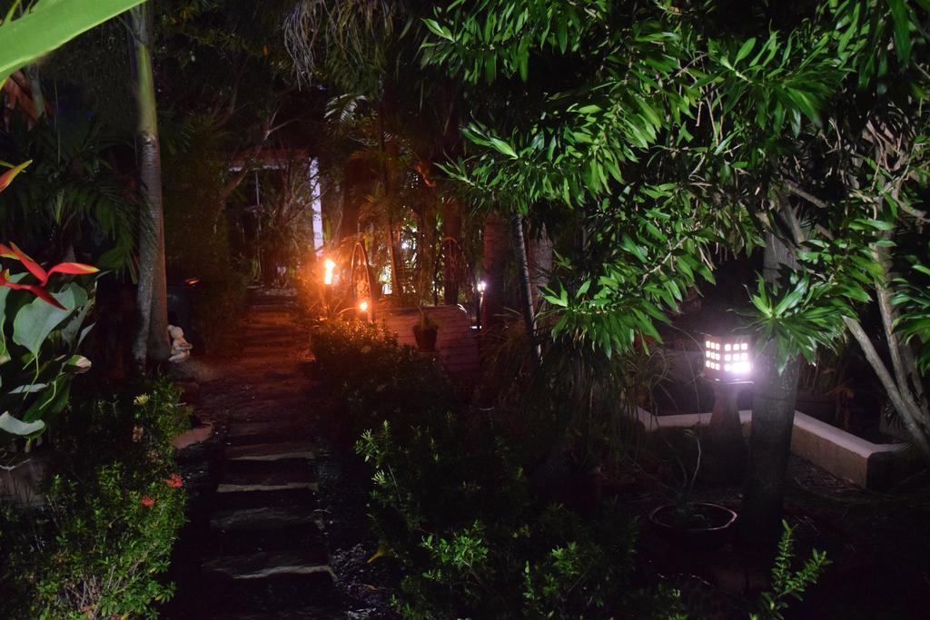 Sanuk Bungalows Rawai Exterior foto